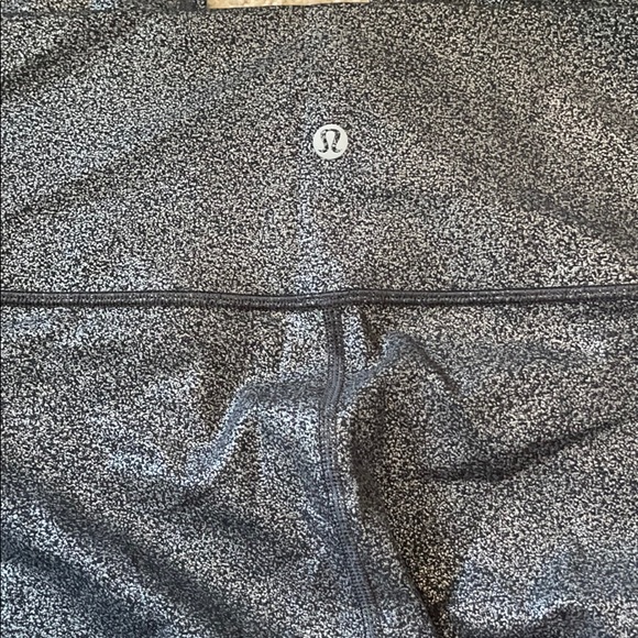 Lululemon Wunder Under - Picture 4 of 4